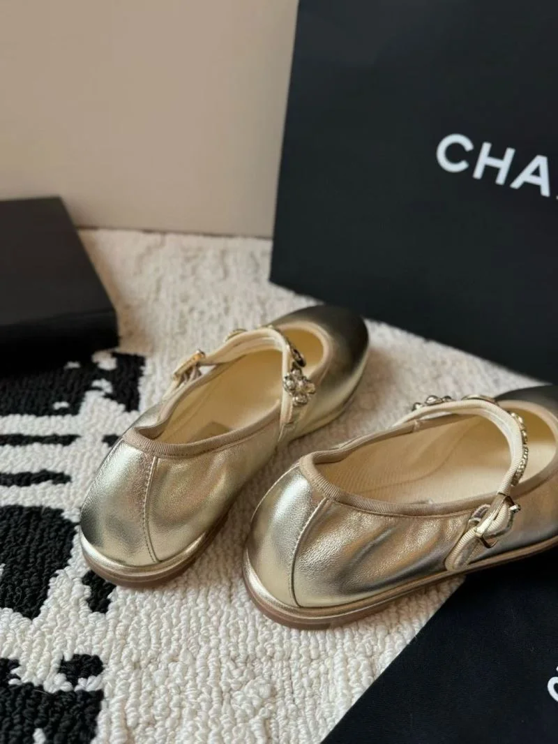 Chanel Flat Shoes Minimalist 18231