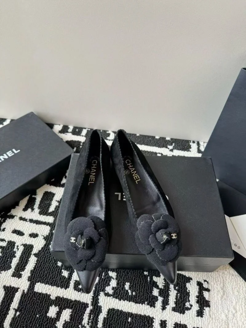 HighPerformance Chanel Flat Shoes 18216