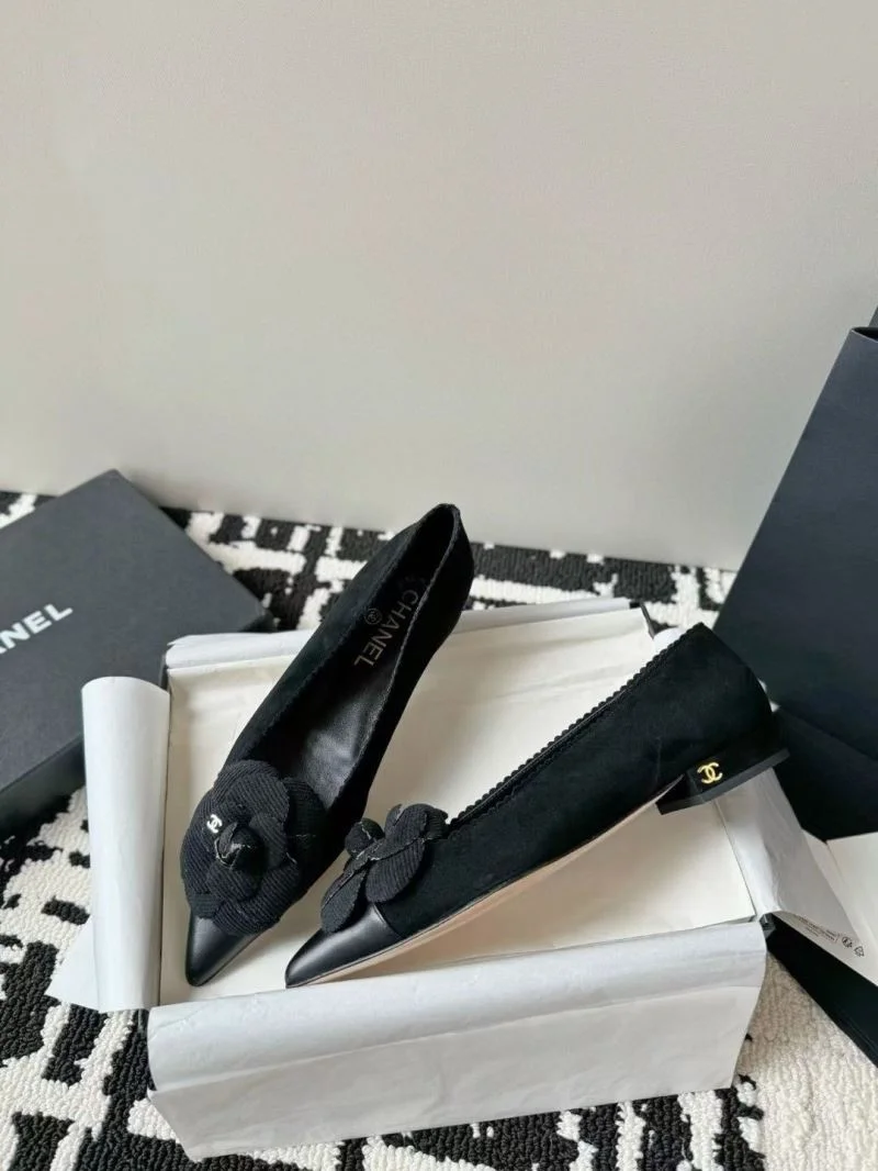 HighPerformance Chanel Flat Shoes 18216