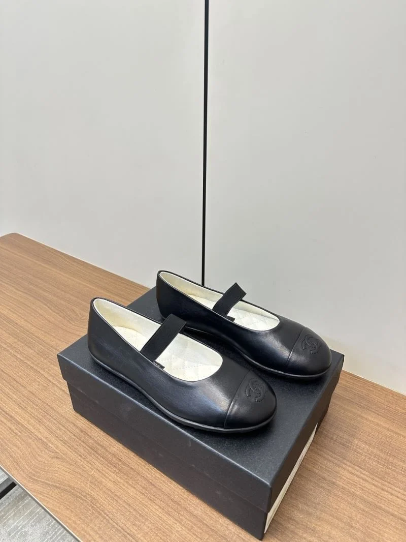 Chanel Flat Shoes GoAnywhere 18267
