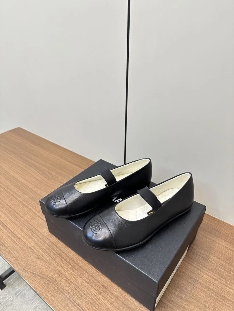 Chanel Flat Shoes GoAnywhere 18267