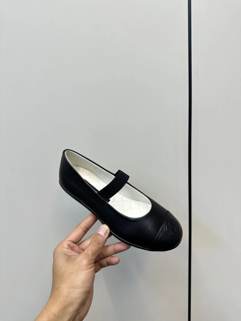 Chanel Flat Shoes GoAnywhere 18267