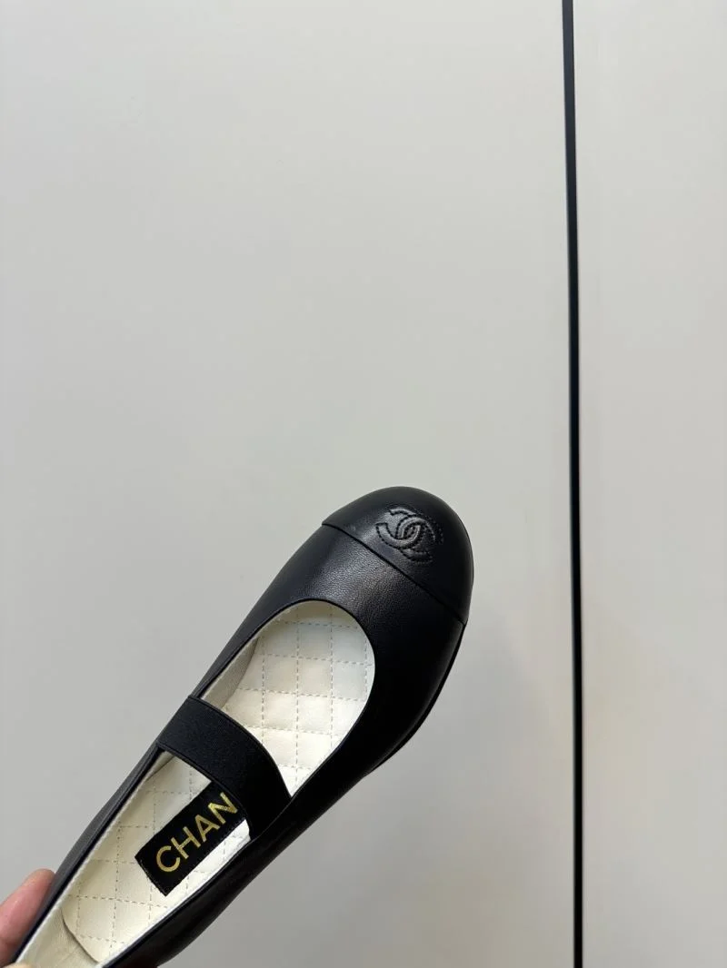 Chanel Flat Shoes GoAnywhere 18267