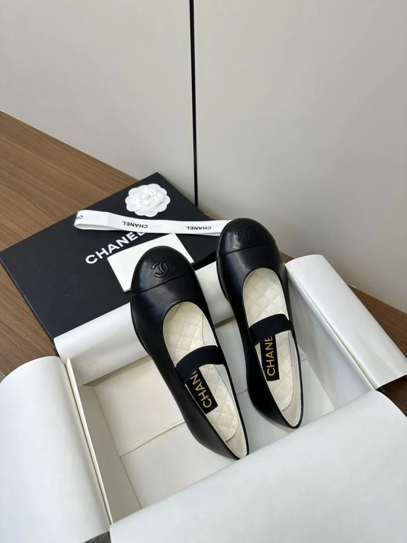 Chanel Flat Shoes GoAnywhere 18267