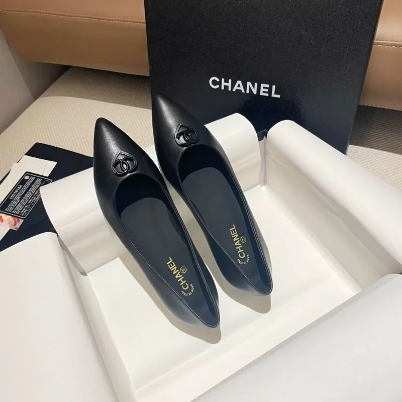 Chanel Flat Shoes Resilient 18210