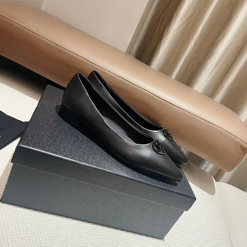 Chanel Flat Shoes Resilient 18210