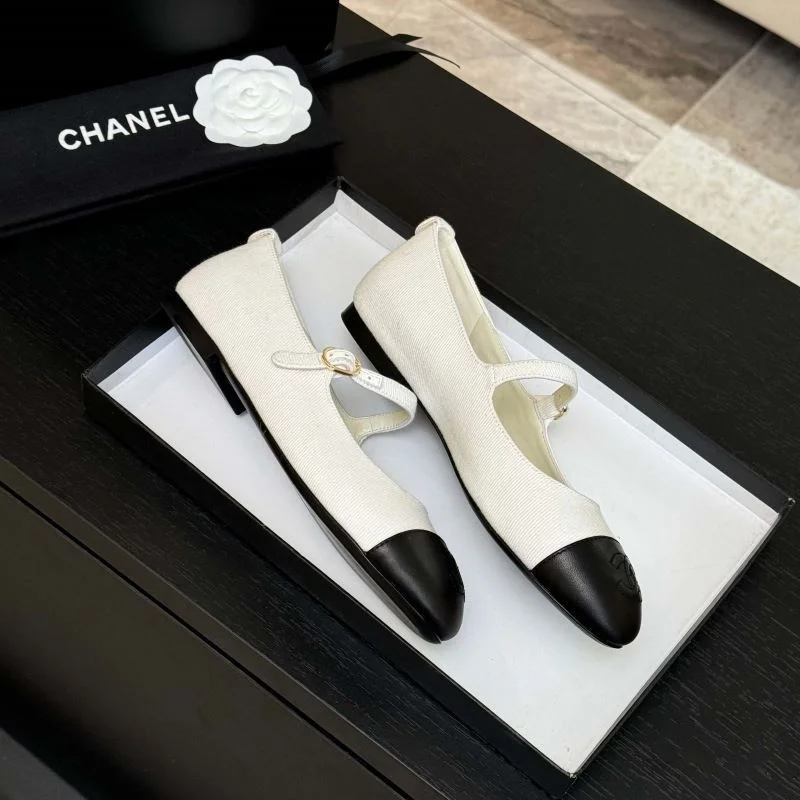 Youthful Chanel Flat Shoes 18201