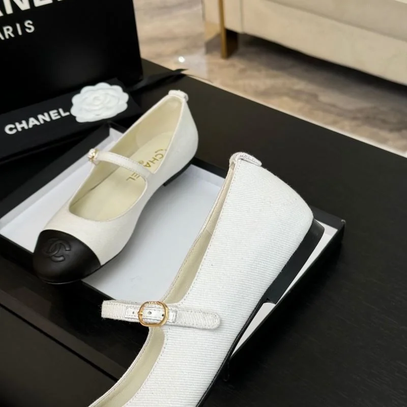 Youthful Chanel Flat Shoes 18201