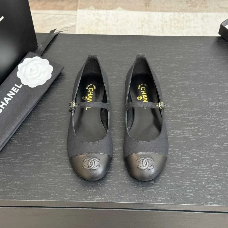Chanel Flat Shoes Resilient 18203