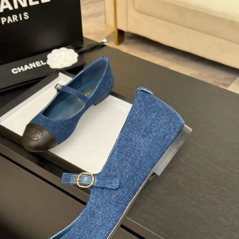 Attractive Chanel Flat Shoes 18209