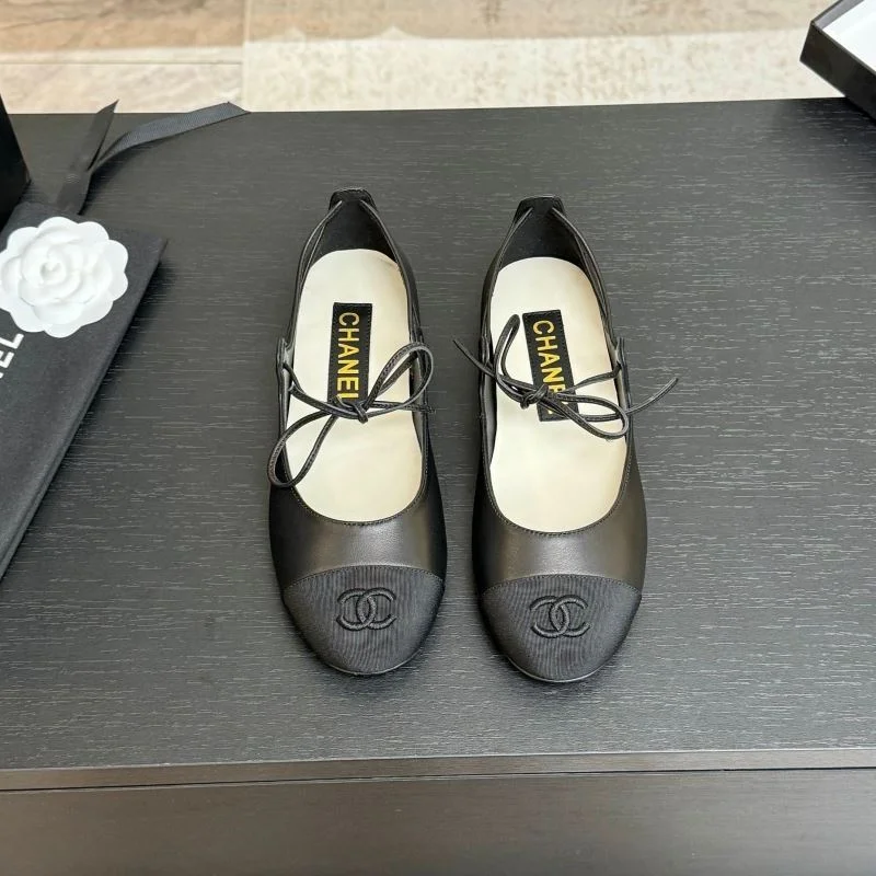 Chic Chanel Flat Shoes 18200