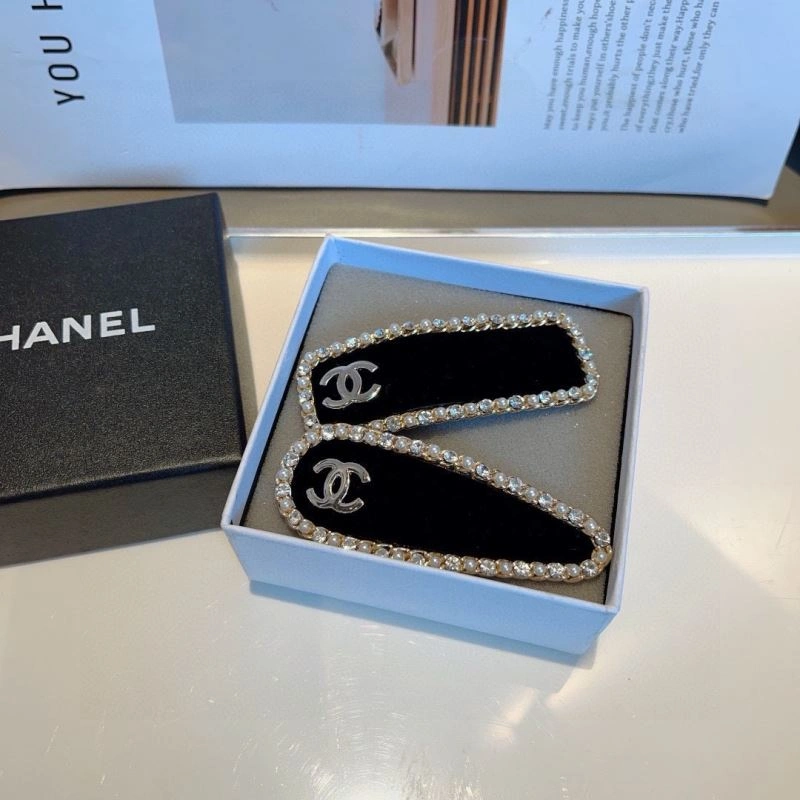 EyeCatching Chanel Hair Hoop 263764