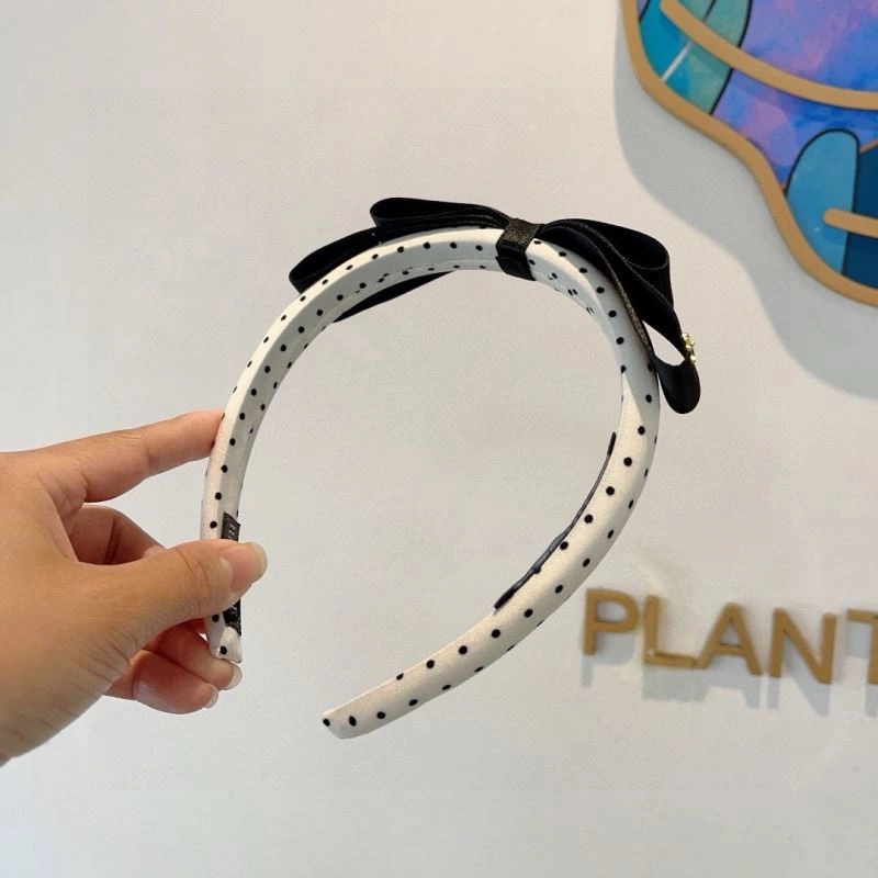 Minimalist Chanel Hair Hoop 263743