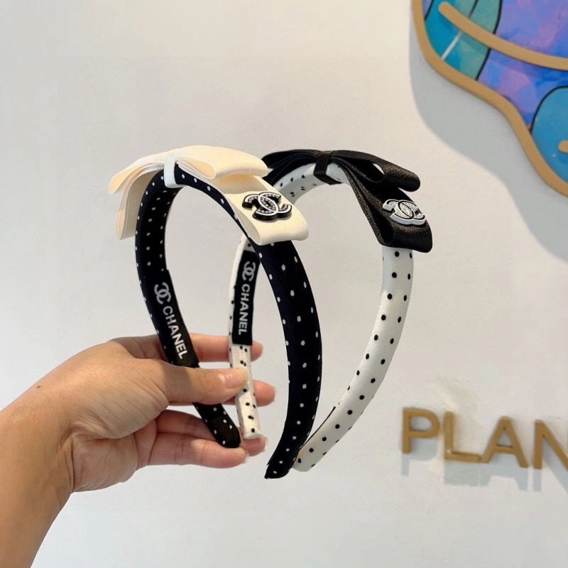 Minimalist Chanel Hair Hoop 263743