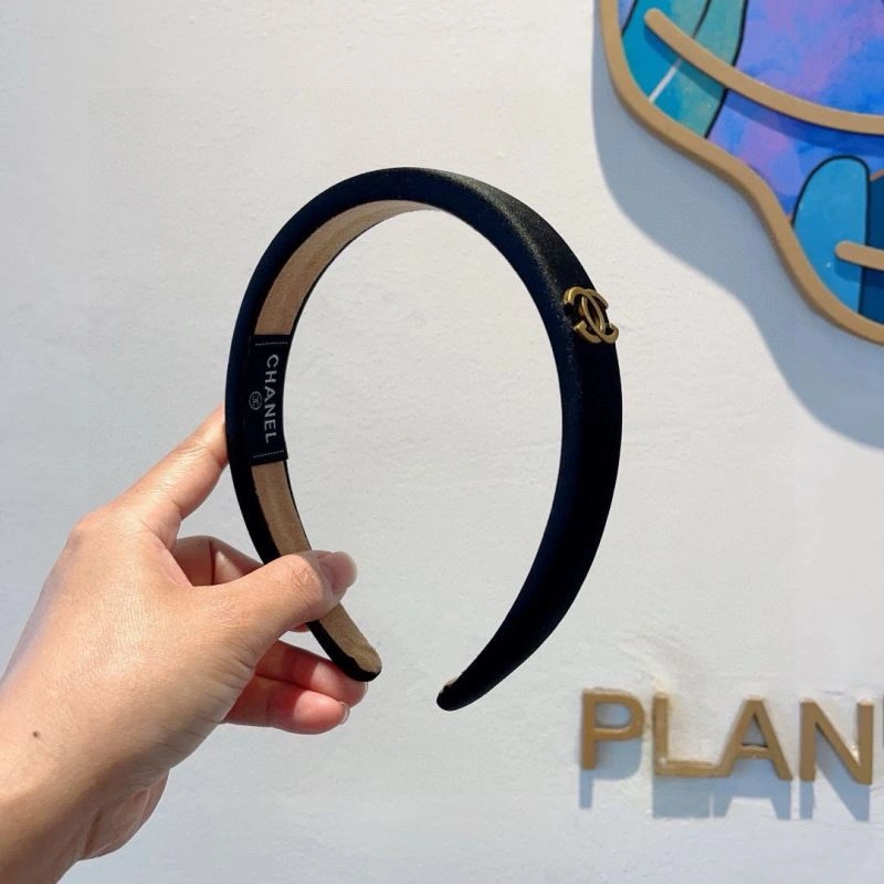 Sophisticated Chanel Hair Hoop 263294