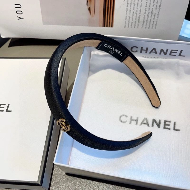 Sophisticated Chanel Hair Hoop 263294