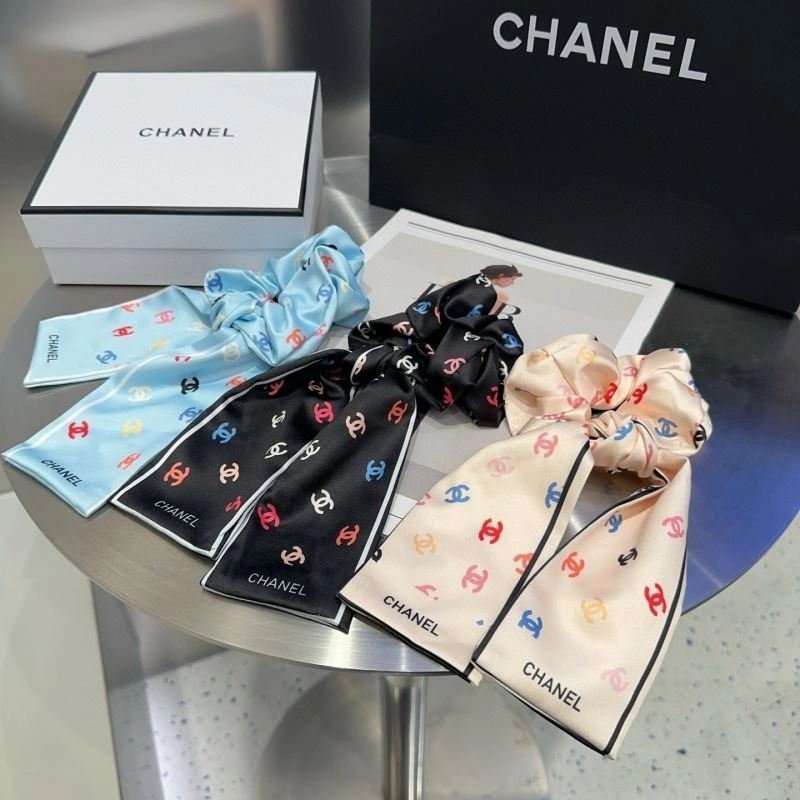 Compact Chanel Hair Hoop 264801