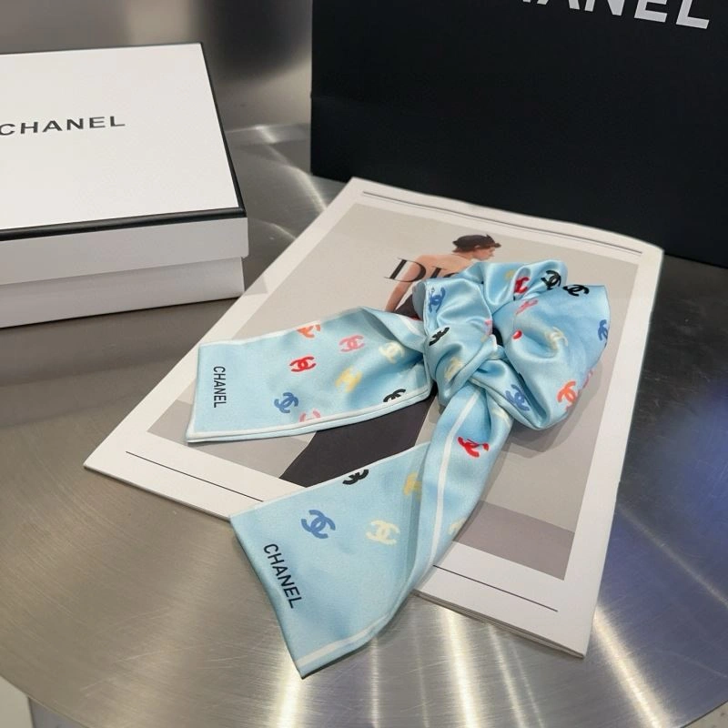 Compact Chanel Hair Hoop 264801