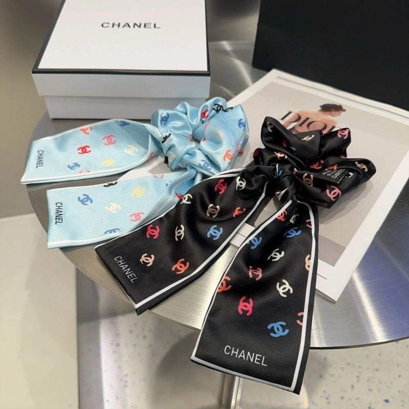 Compact Chanel Hair Hoop 264801