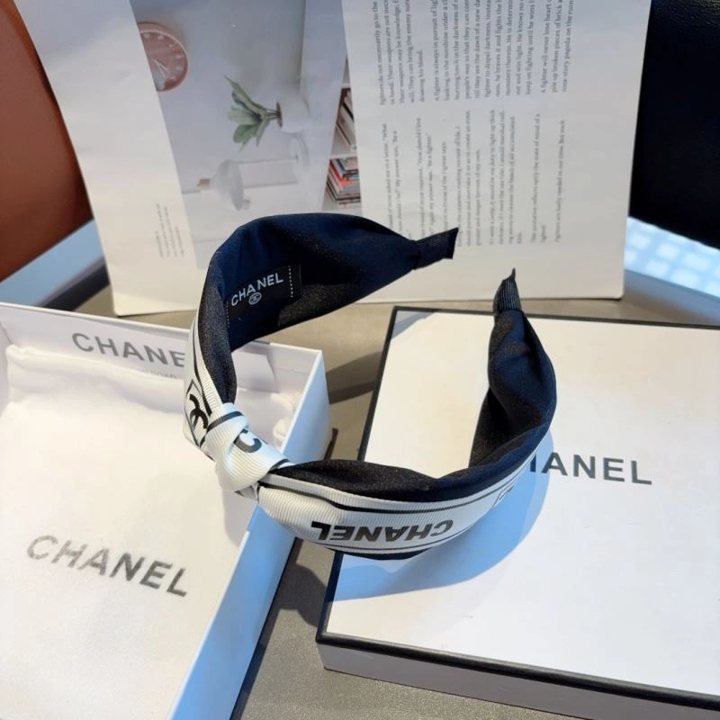 Compact Chanel Hair Hoop 264762