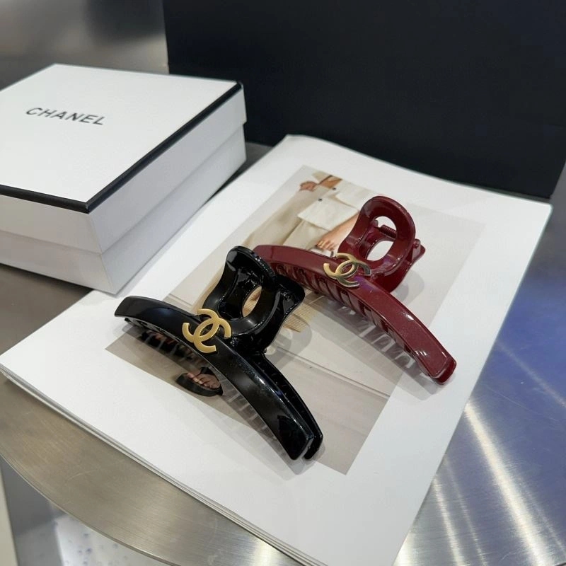 Supportive Chanel Hair Hoop 264737
