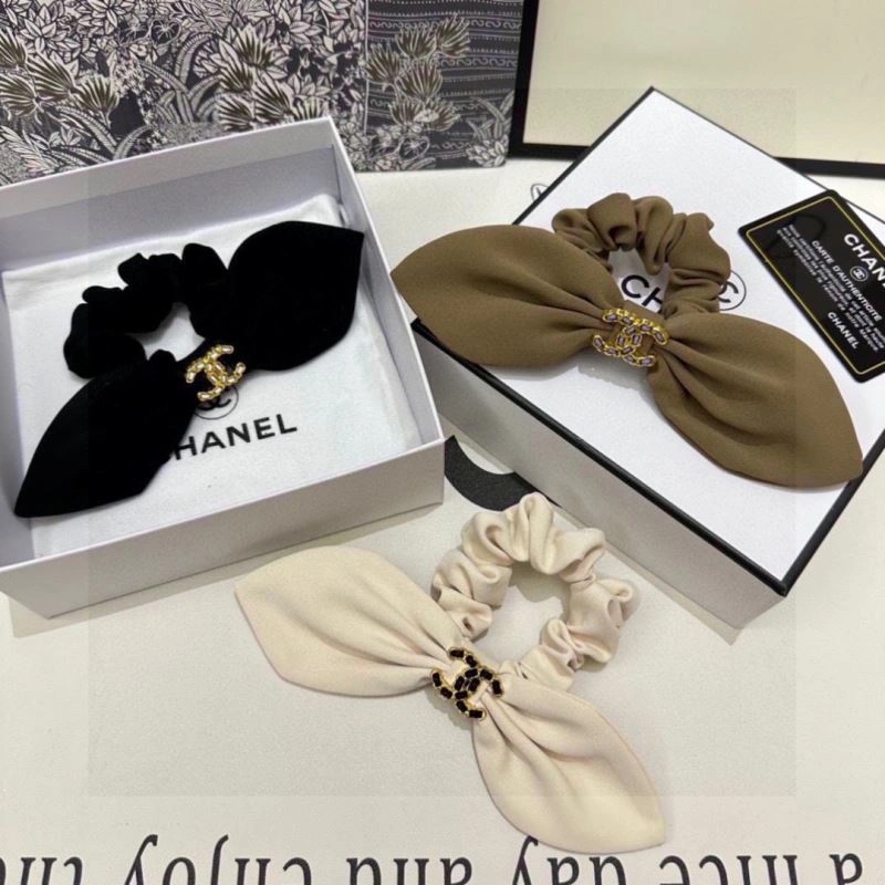 Trendsetting Chanel Hair Hoop 264673