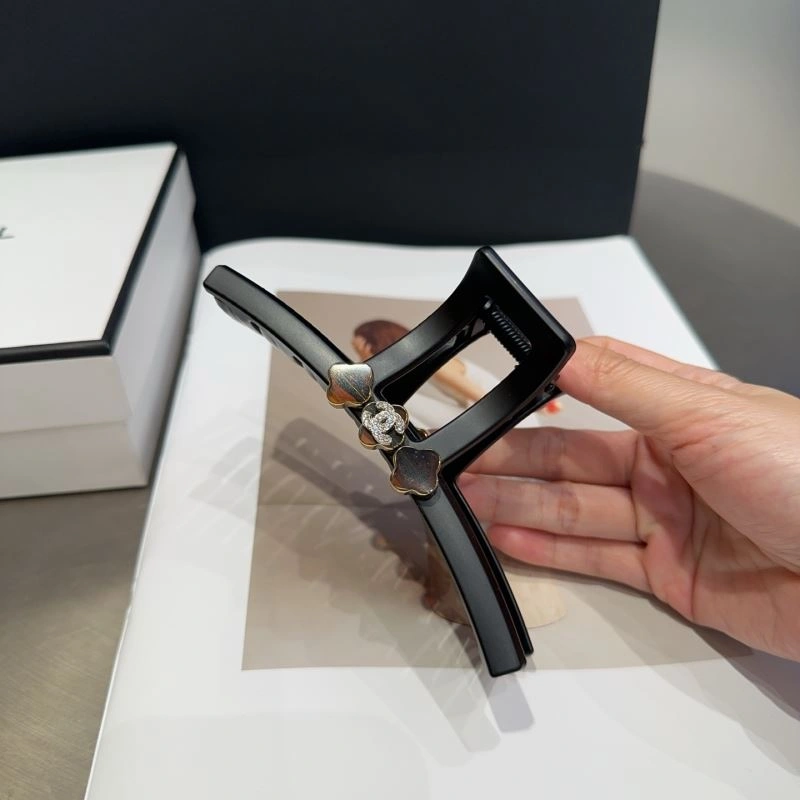Sleek Chanel Hair Hoop 264598