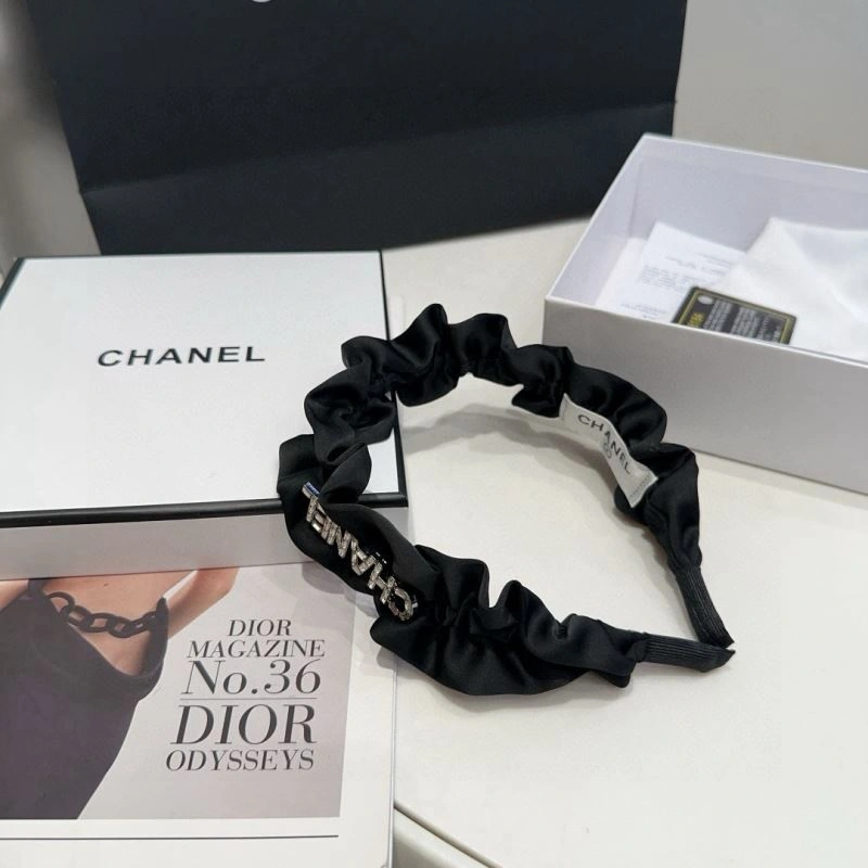 Minimalist Chanel Hair Hoop 264592