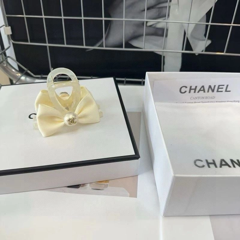 Neat Chanel Hair Hoop 264551