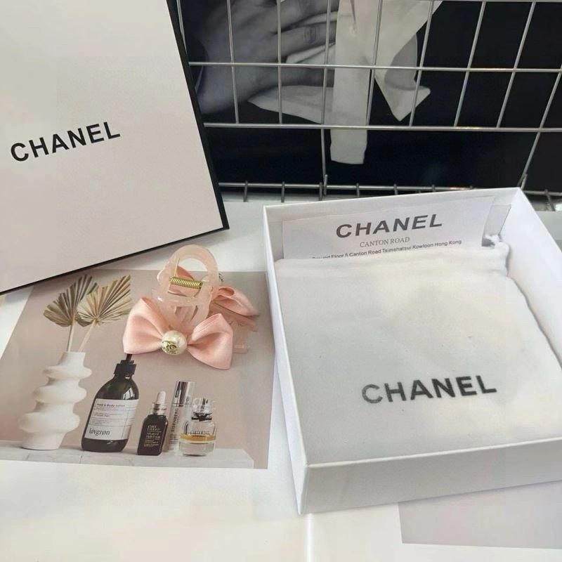 Neat Chanel Hair Hoop 264551