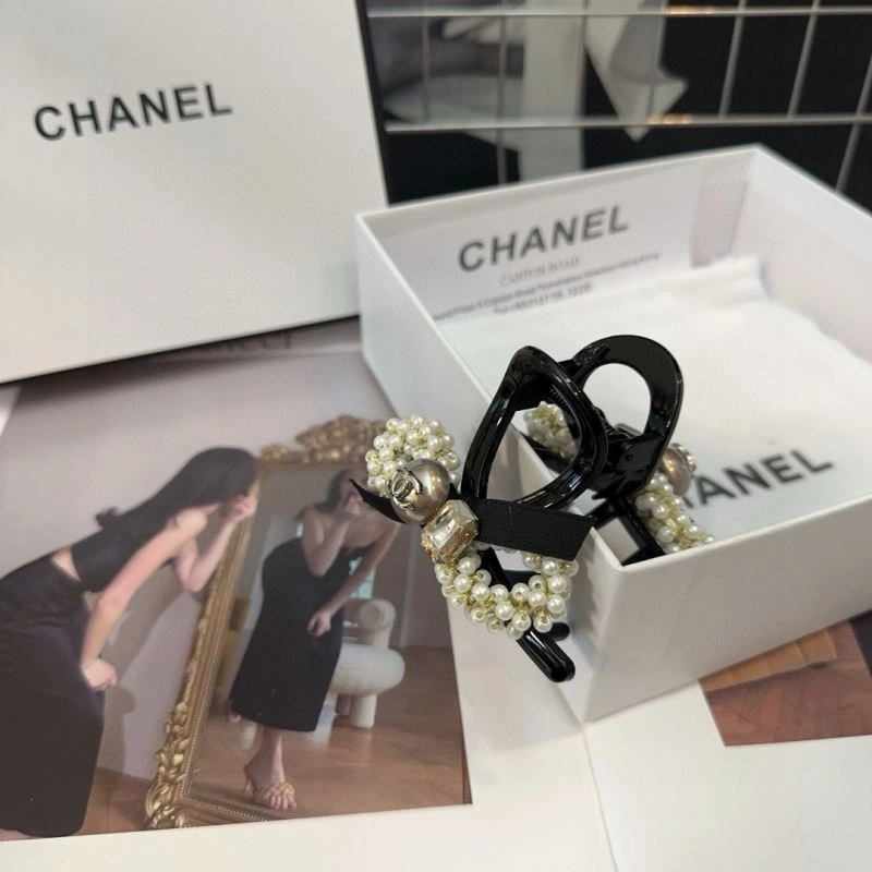 EyeCatching Chanel Hair Hoop 264455