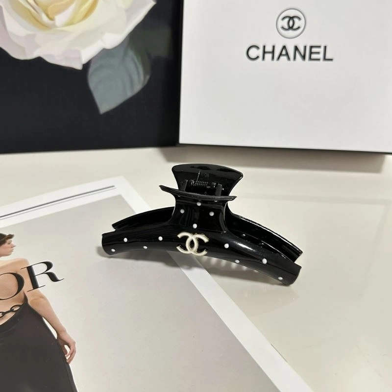 UrbanChic Chanel Hair Hoop 264385
