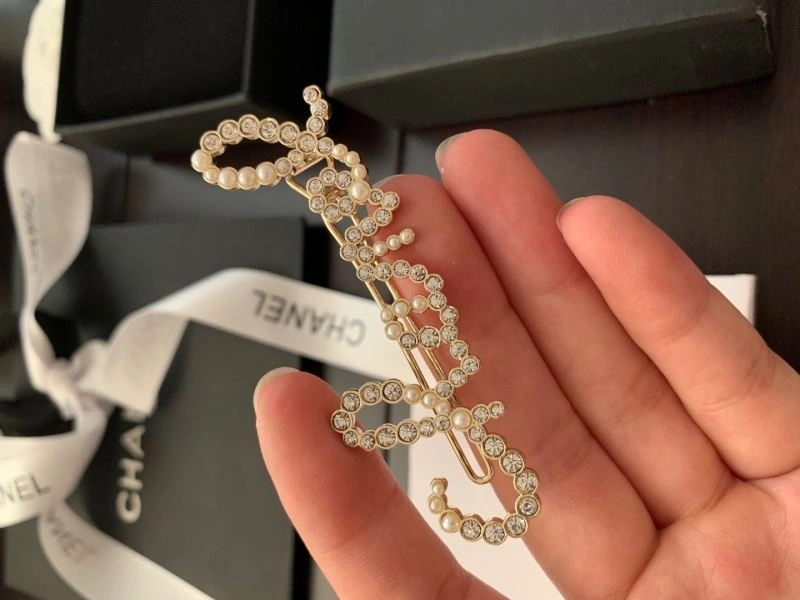 Chanel Hairpins Unisex 231032