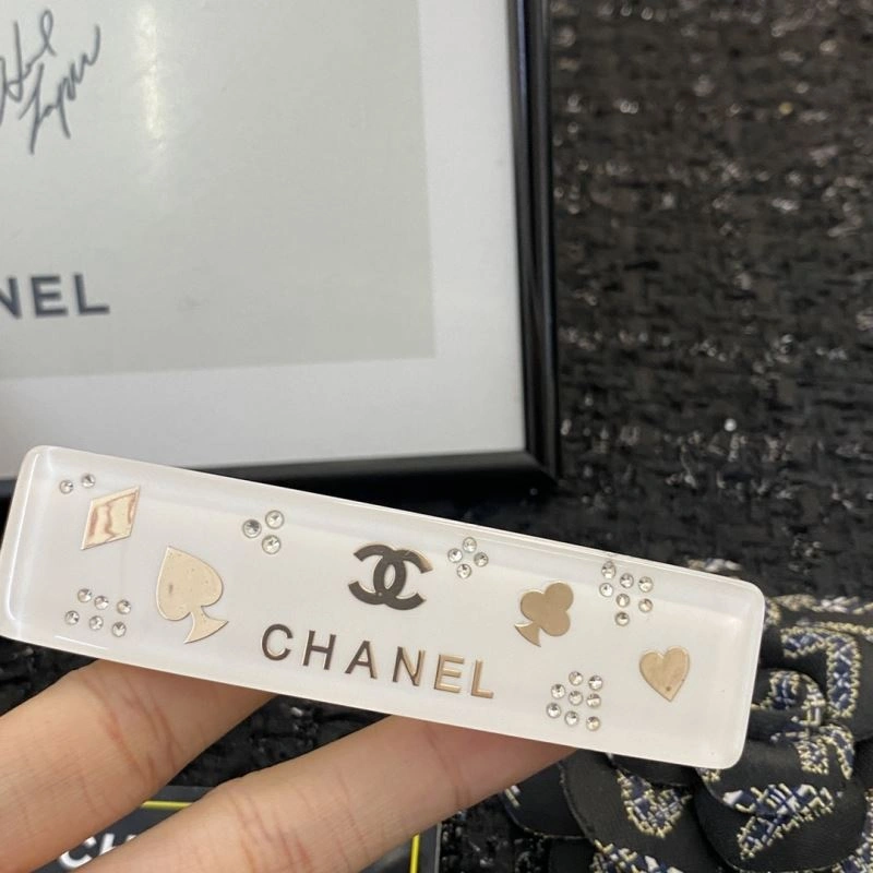 FreshLook Chanel Hairpins 231138