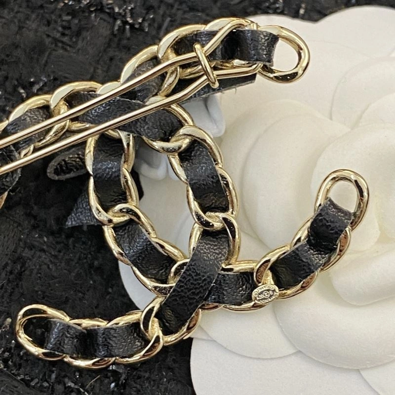 Chanel Hairpins Practical 231170