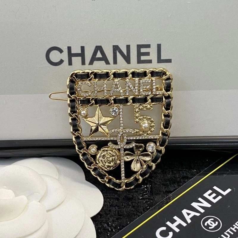 Trendy Chanel Hairpins 231031