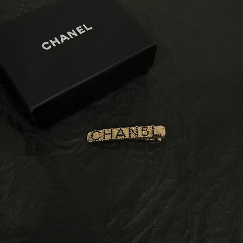 Chanel Hairpins FreshLook 230506