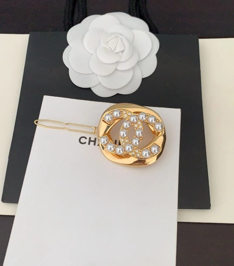 Casual Chanel Hairpins 230526