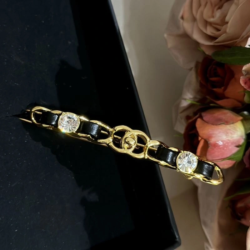Minimalist Chanel Hairpins 231546