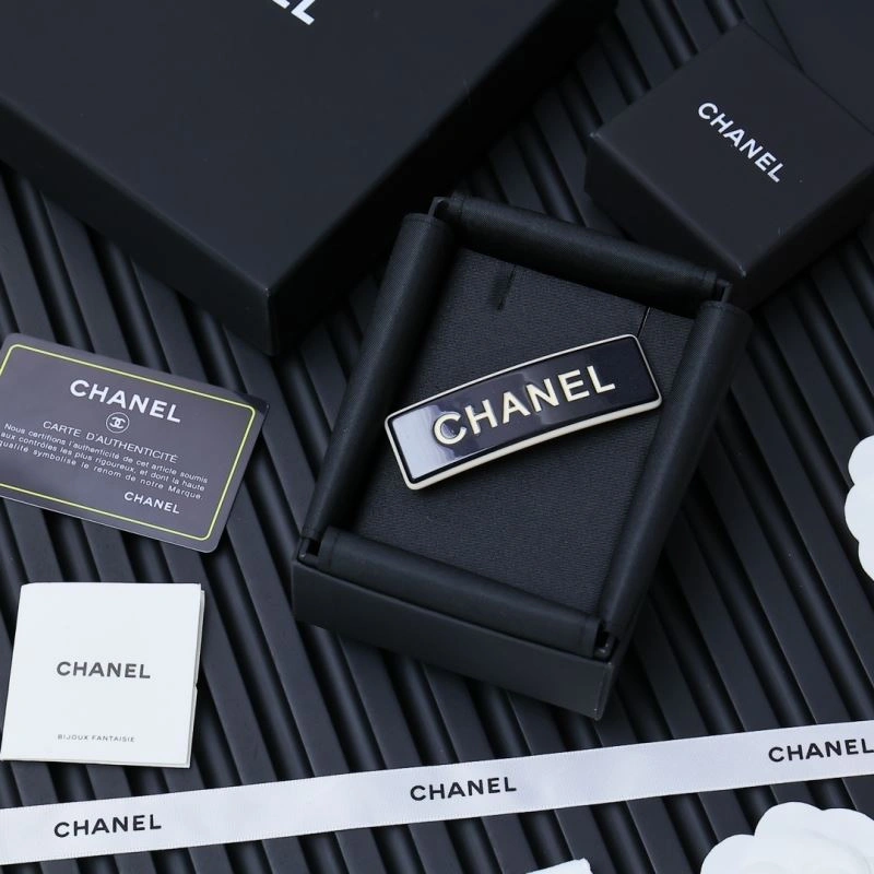 Chanel Hairpins FreshLook 228659