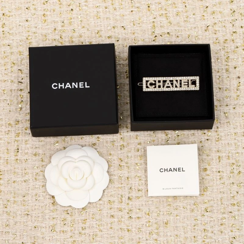 Snug Chanel Hairpins 227015