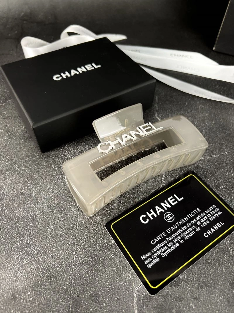 MoistureWicking Chanel Hairpins 226994