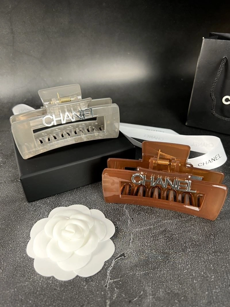 MoistureWicking Chanel Hairpins 226994
