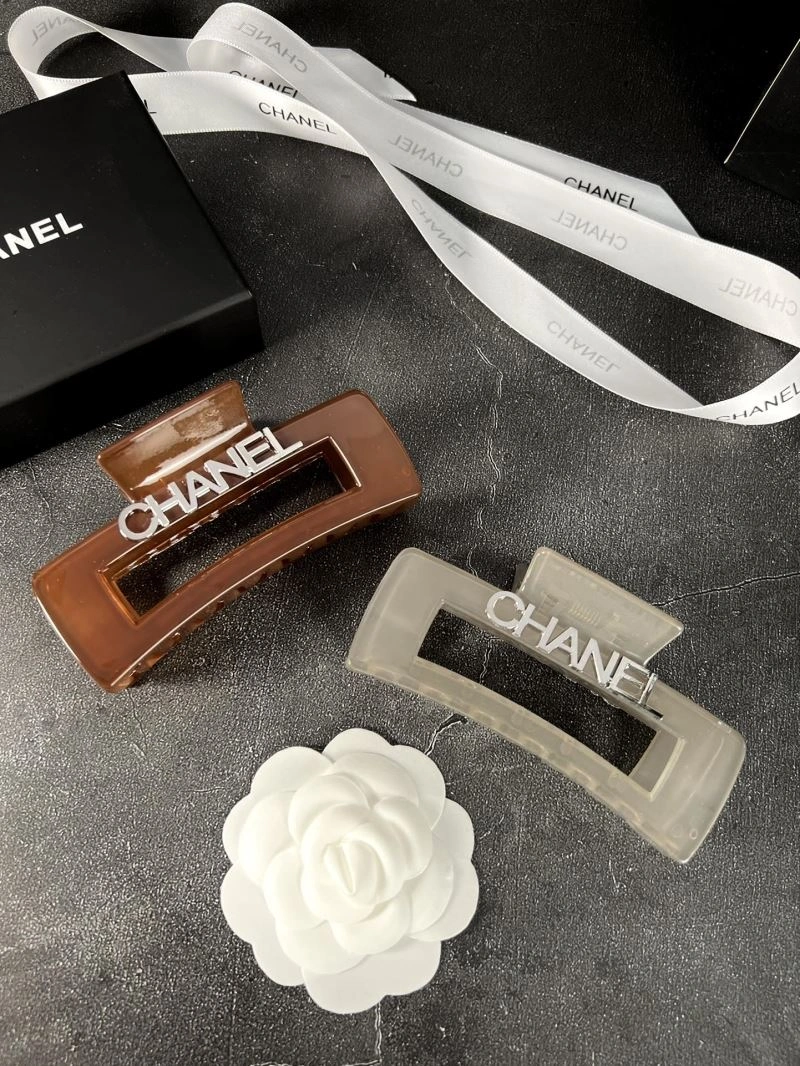 MoistureWicking Chanel Hairpins 226994