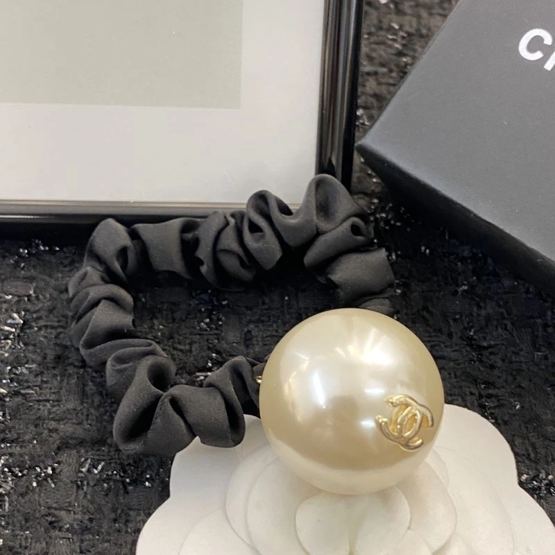 UrbanChic Chanel Hairpins 225882