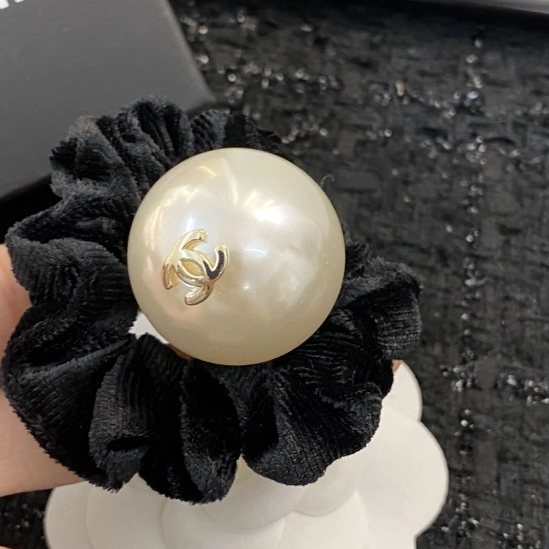 UrbanChic Chanel Hairpins 225882