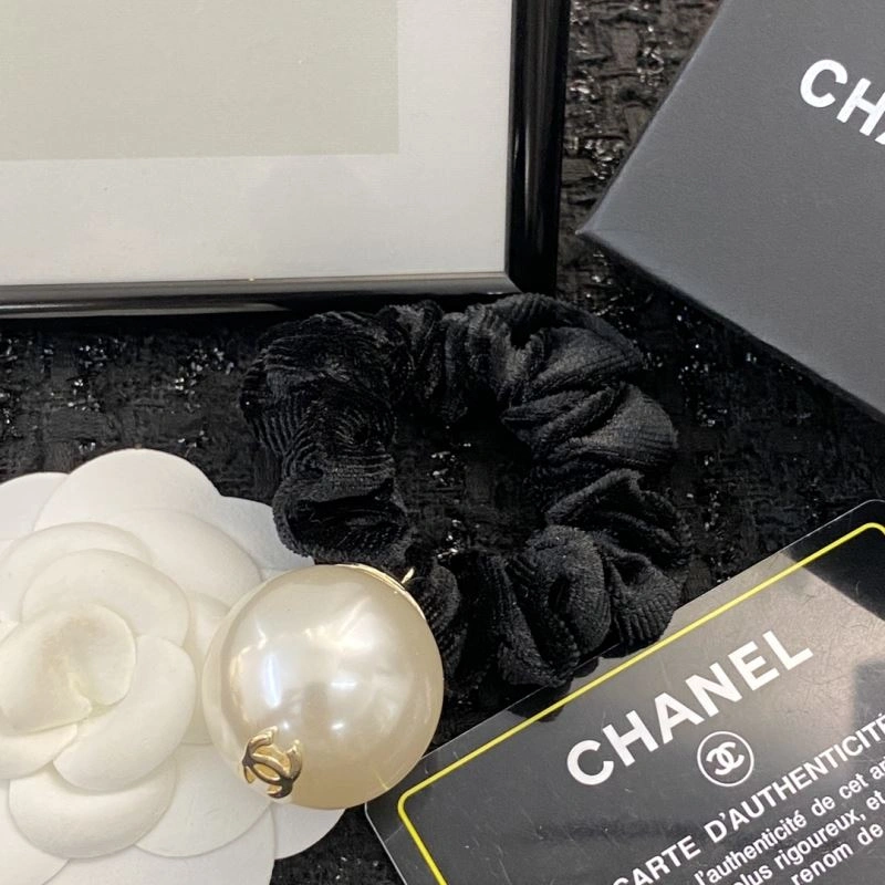 UrbanChic Chanel Hairpins 225882
