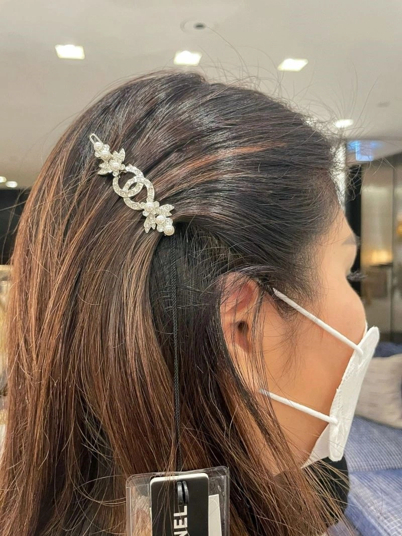 WeatherProof Chanel Hairpins 223640