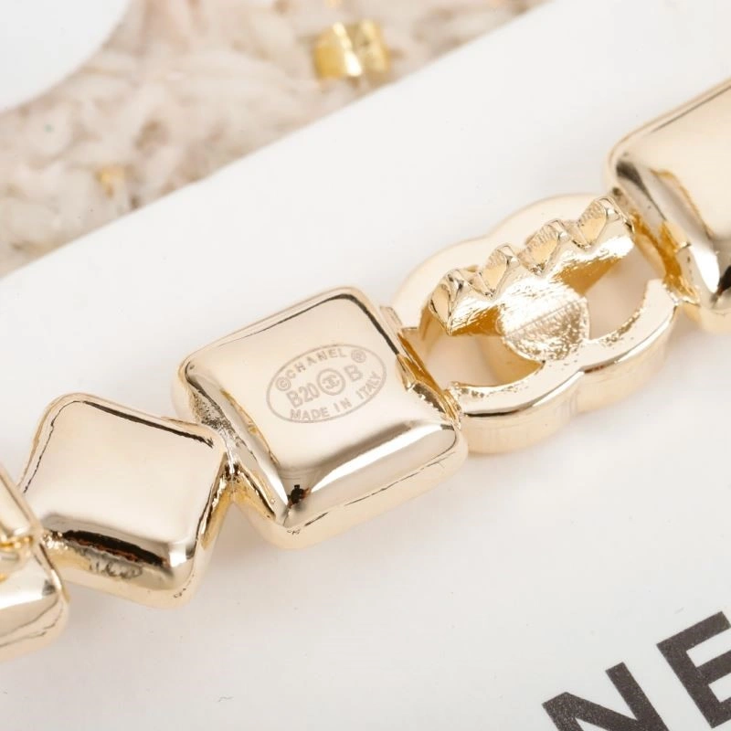 Chanel Hairpins UrbanChic 222295