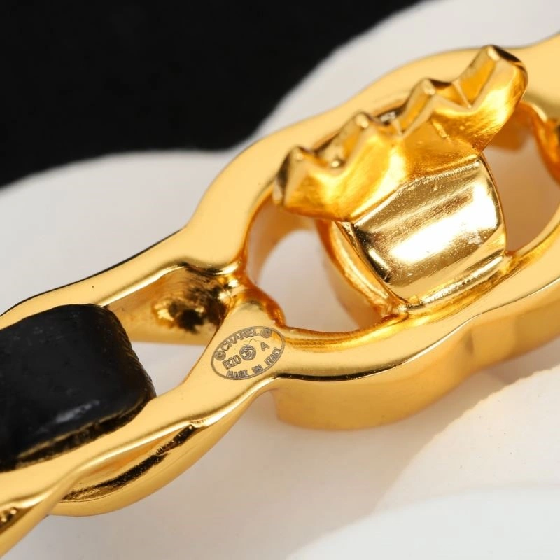 Chanel Hairpins Refined 220970
